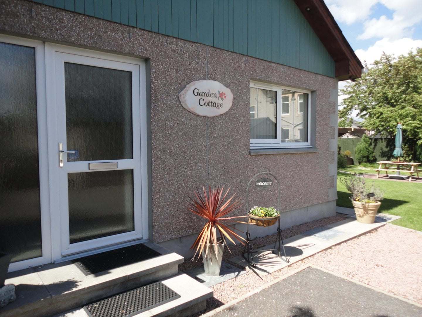 Corunna Bed & Breakfast and Garden Cottage Visit Inverness Loch Ness